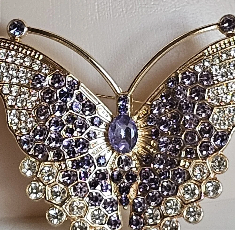 Gold Tone Butterfly Brooch Pin Elegant Purple and Clear Swarovshi Crystal Stones